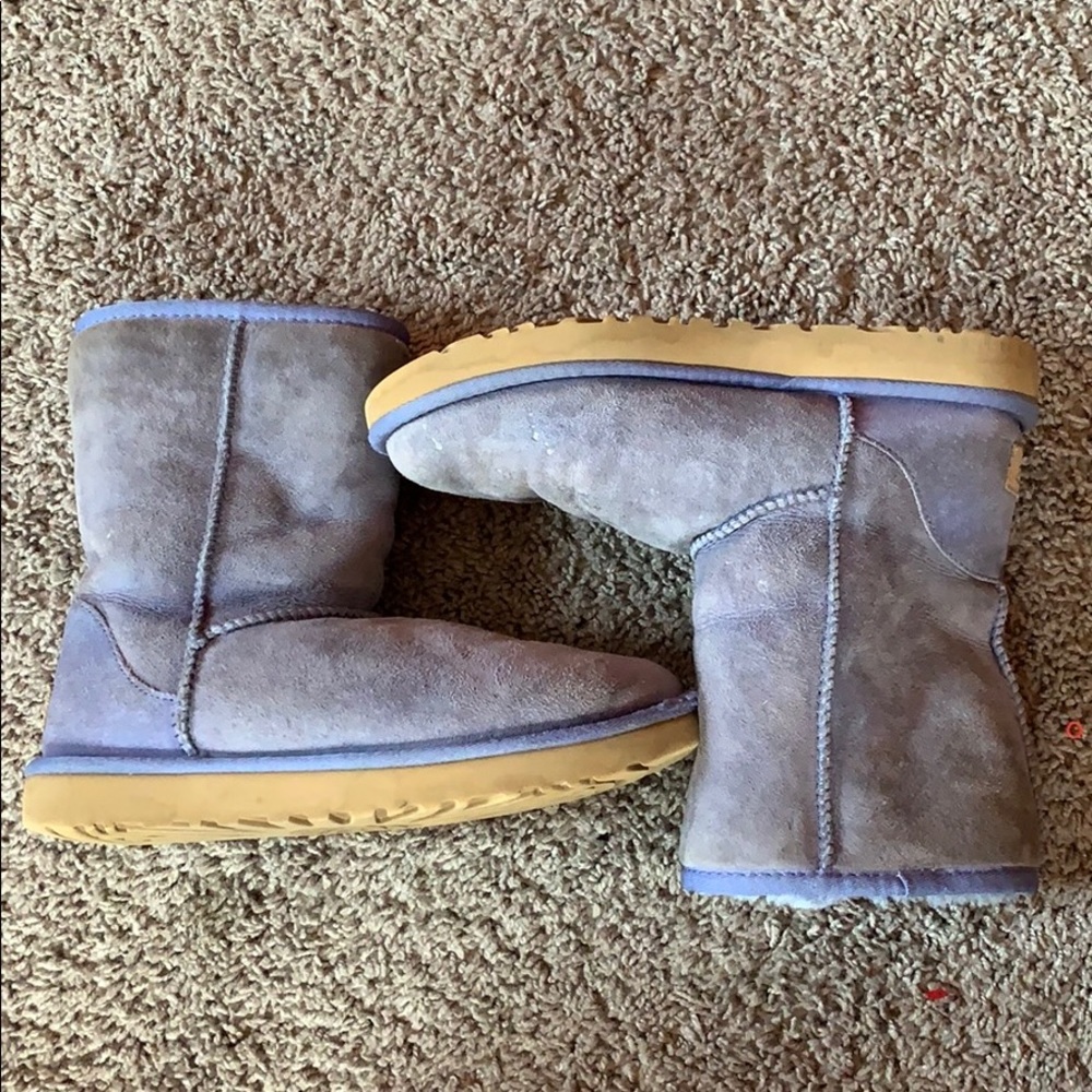 PURPLE CLASSIC UGGS
